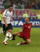 Германия - Португалия - на чемпионате по футболу Евро 2012, 9 июня 2012 (53xHQ) 52b27a201655128