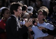 Кристиан Бэйл (Christian Bale) 2009-06-23 At Public Enemies Premiere in LA - 184xHQ 0282ba207605838